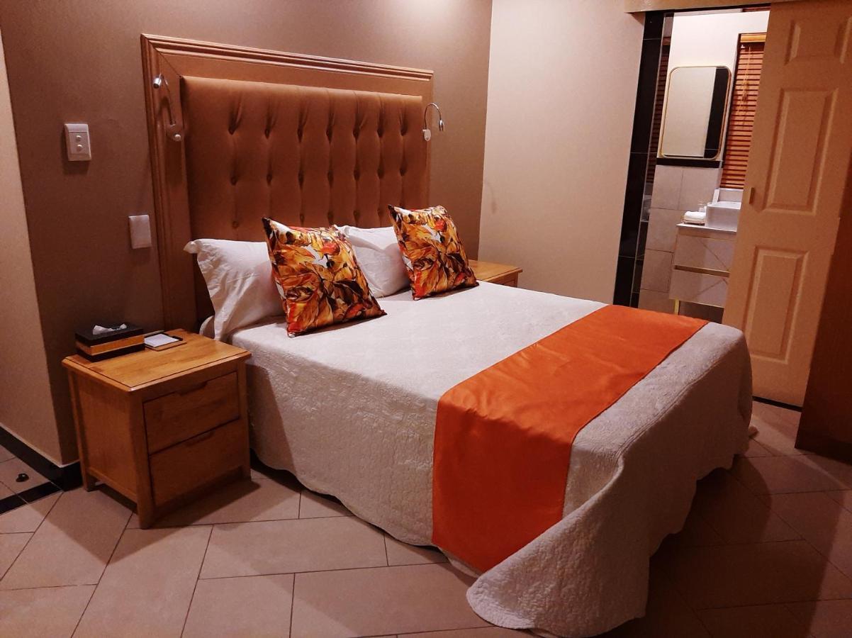 Lilypark Lodge Rustenburg Extérieur photo