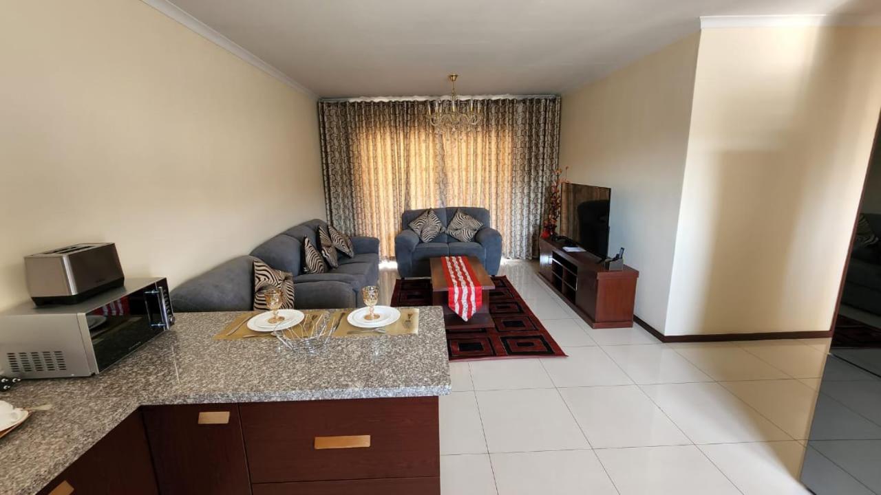 Lilypark Lodge Rustenburg Extérieur photo