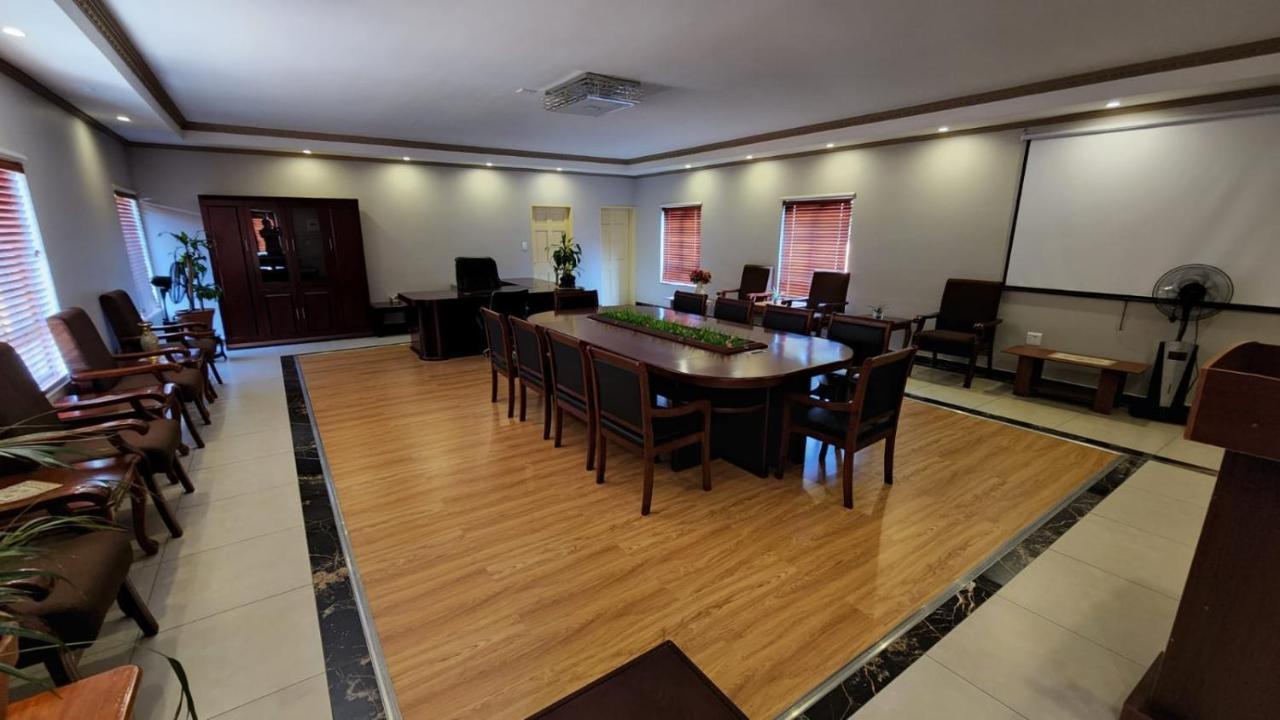Lilypark Lodge Rustenburg Extérieur photo