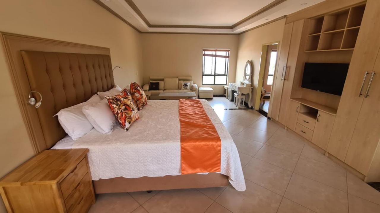 Lilypark Lodge Rustenburg Extérieur photo
