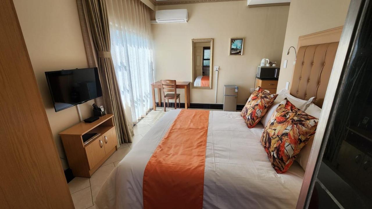 Lilypark Lodge Rustenburg Extérieur photo